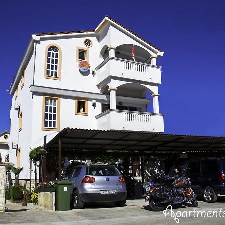 ביוגראד נה מורו Apartments Borka מראה חיצוני תמונה